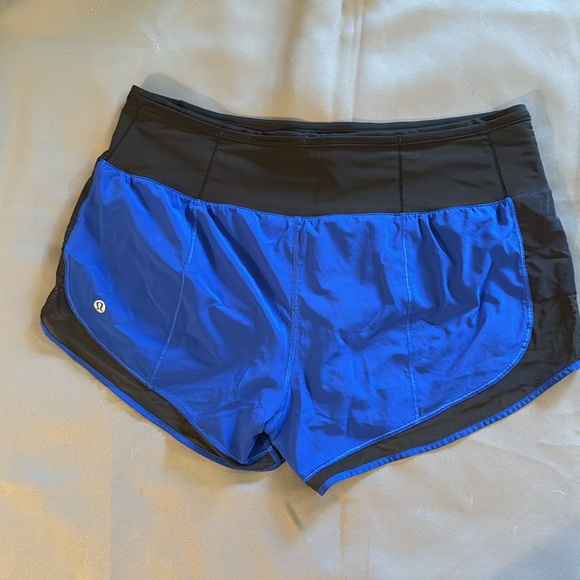 Lululemon running shorts, blue and black, size 8 - Picture 2 of 5